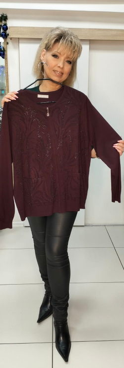 Нарядный жакет со стразовым принтом и кармашками