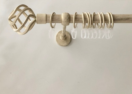 Карниз кованый для штор "Глобо" d20 мм однорядный, цвет ваниль золото