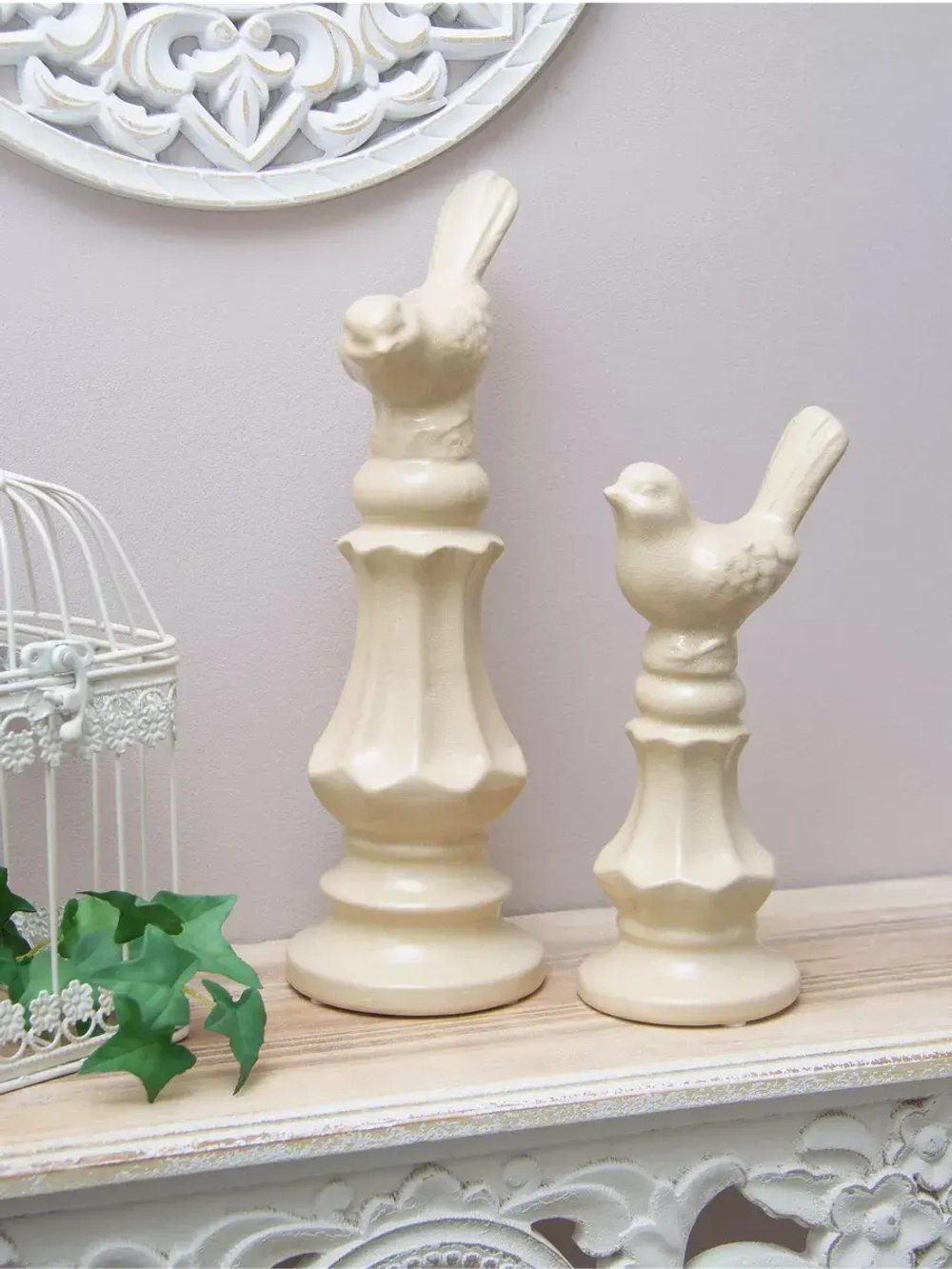 Статуэтки для интерьера на полку