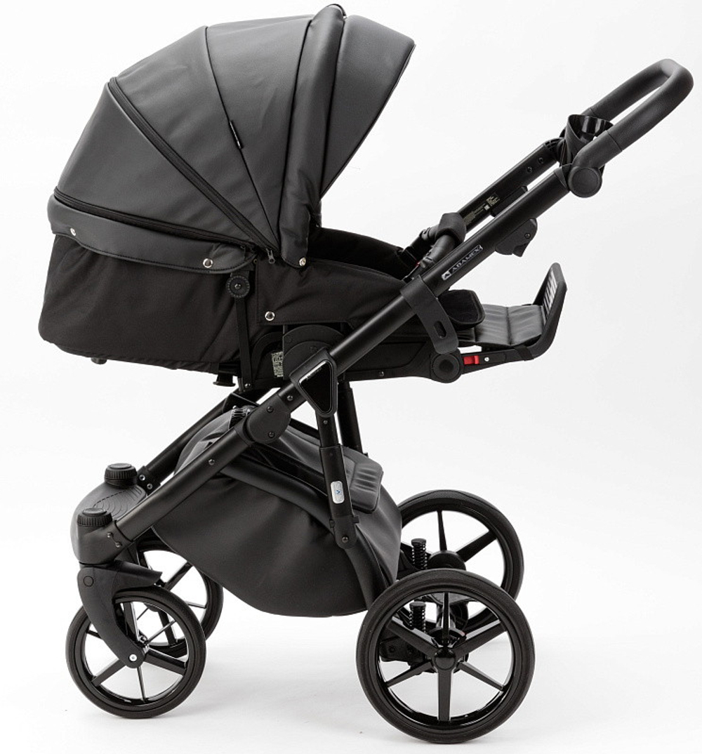 Детская коляска Adamex Nola Deluxe 3 в 1 N-SA02 (ЧЕРНАЯ КОЖА)