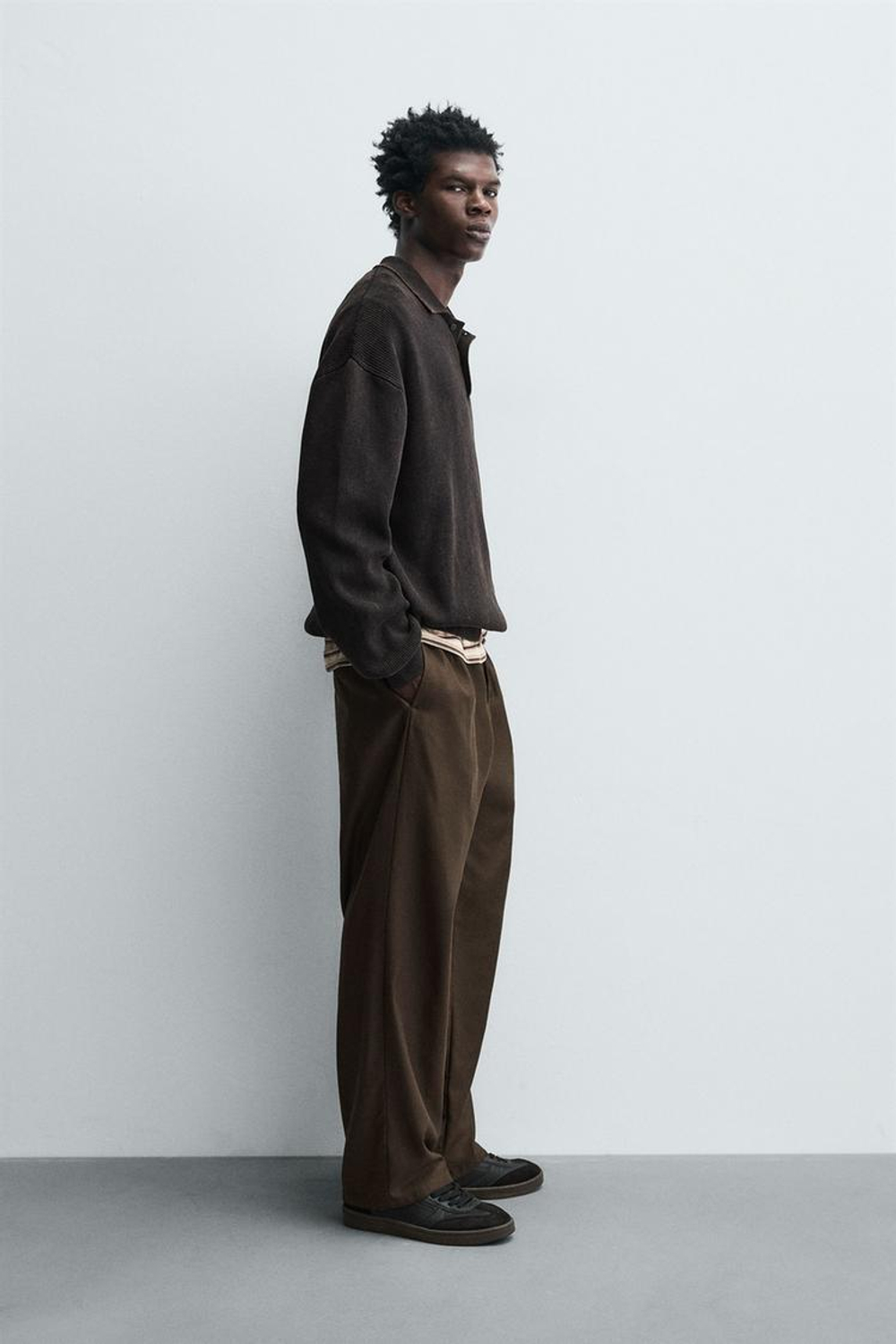 ZARA ТРИКОТАЖНОЕ ПОЛО С ЭФФЕКТОМ ПОТЕРТОСТИ, КОРИЧНЕВЫЙ