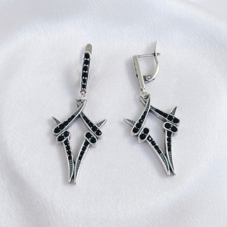 "Тиз" серьги в серебряном покрытии из коллекции "Crystal Fang" от Jenavi с английским замком