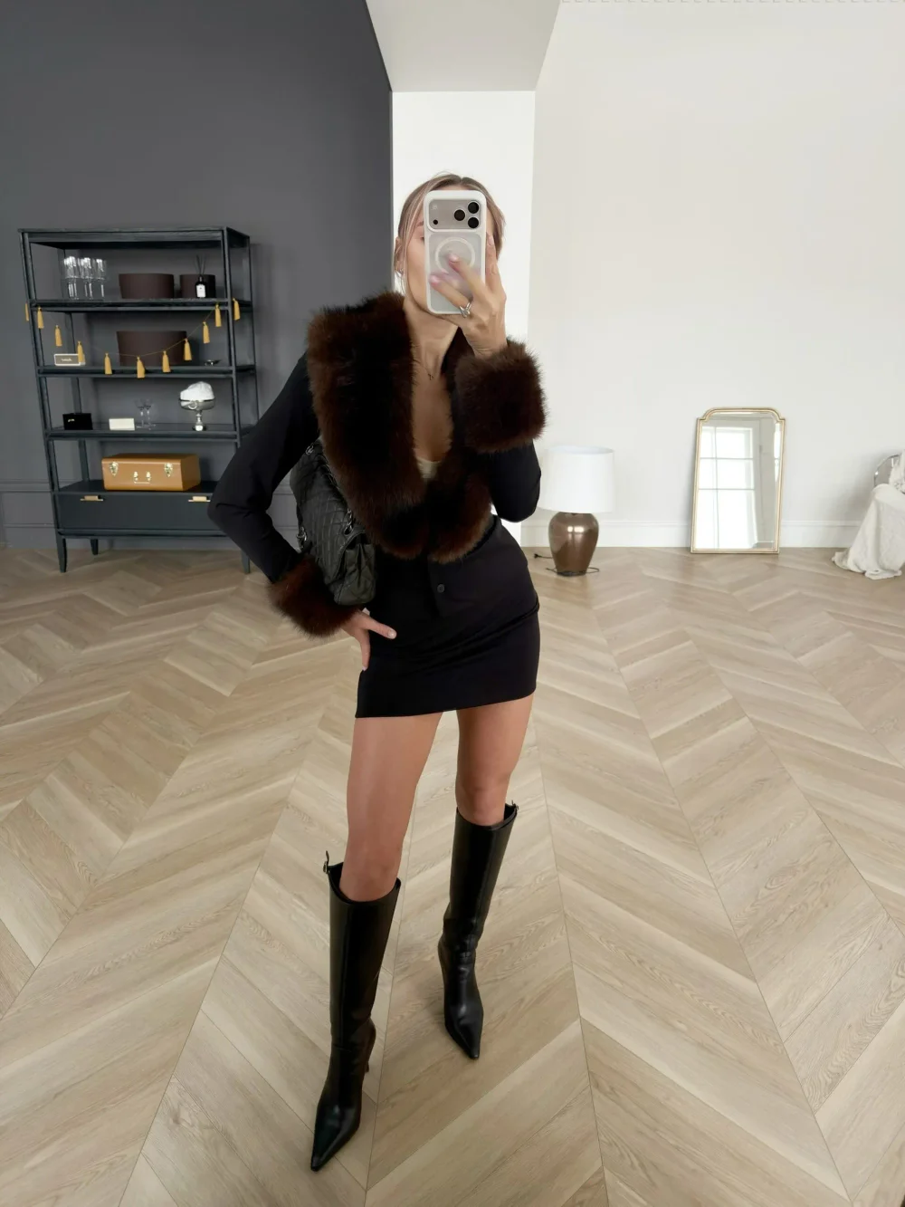 Юбка мини на резинке, Черный