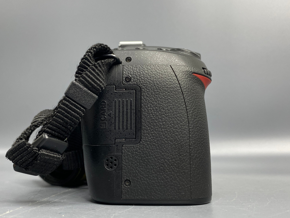 Nikon D90 26.000 кадров