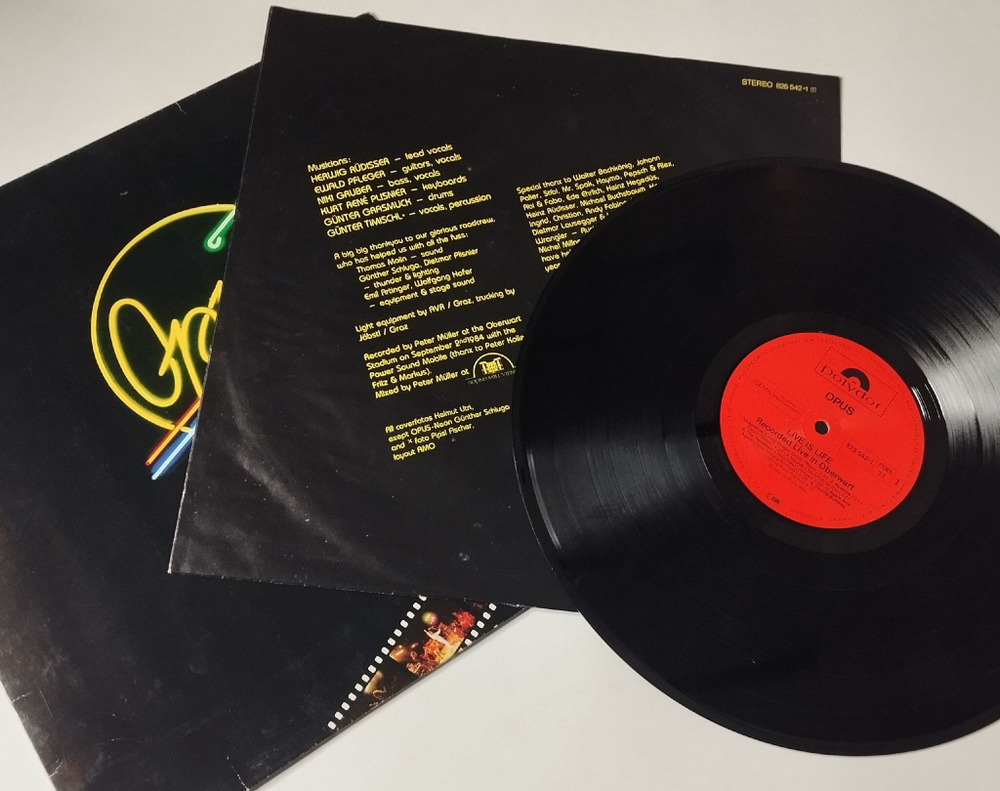 Винтажная виниловая пластинка LP Opus Live Is Life (Germany 1984)