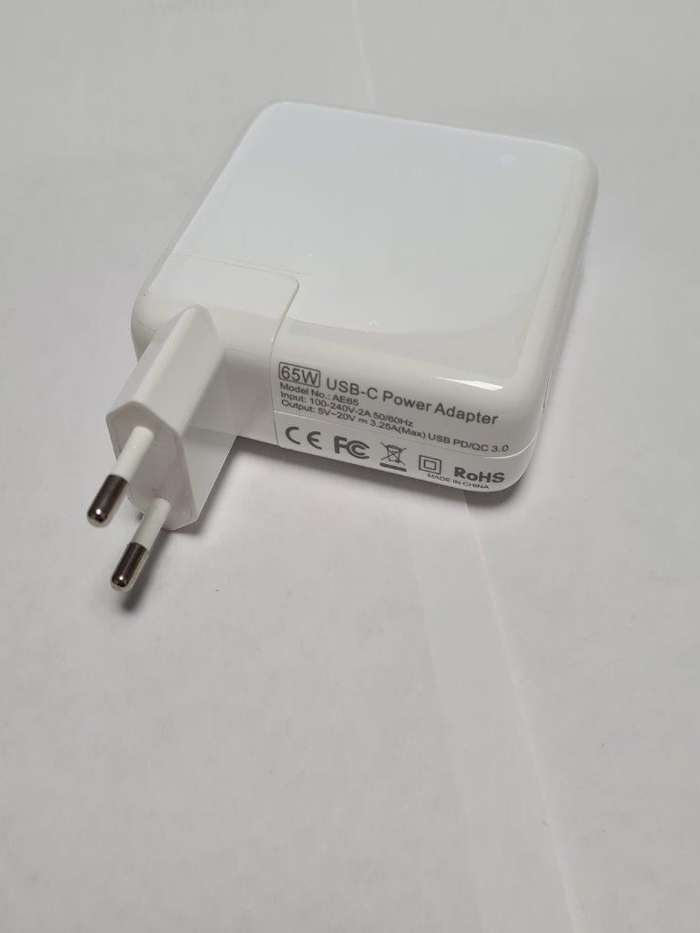 Блок питания ET DC-65USB-C White