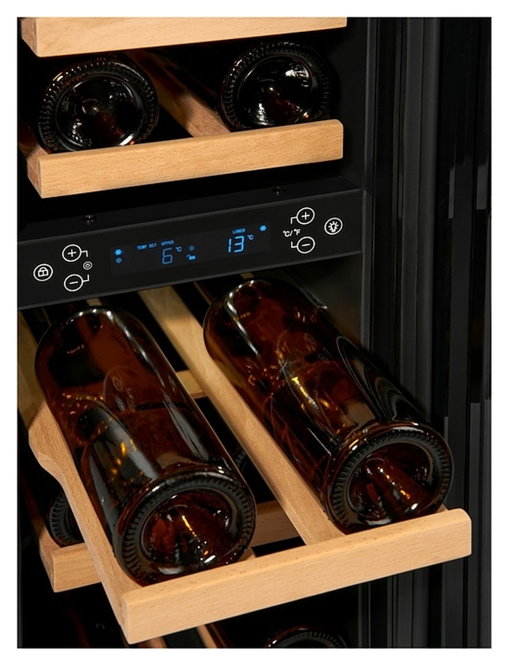 Винный шкаф Vinosafe VSU16BD