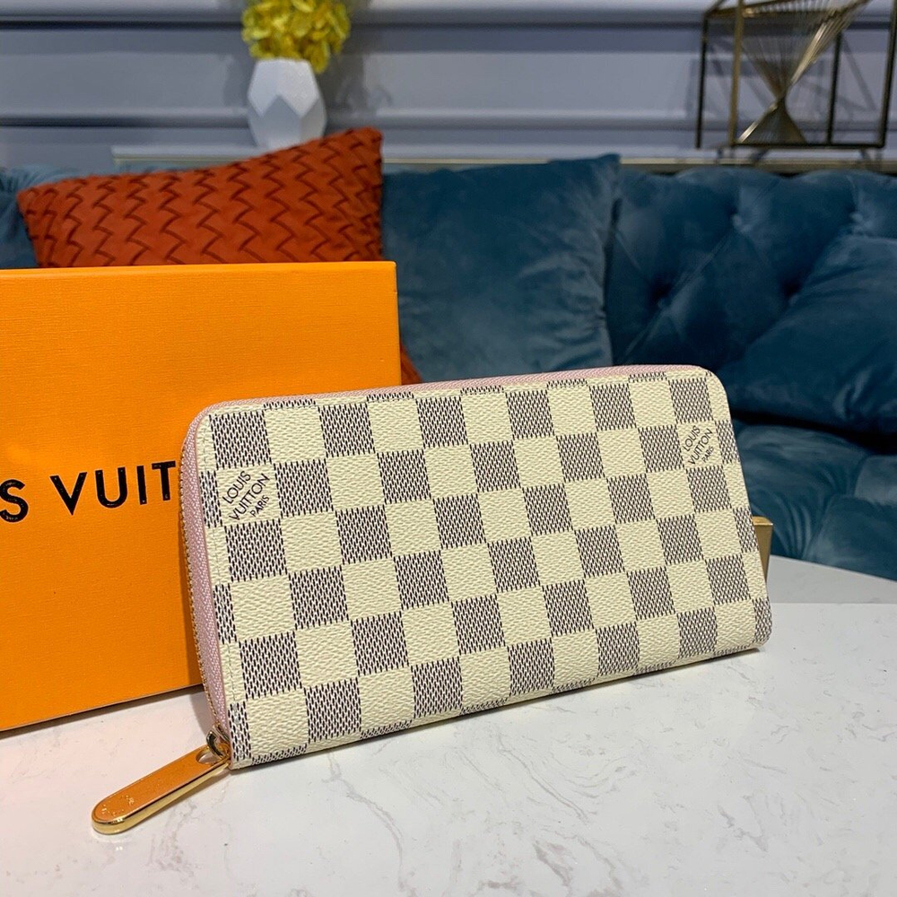 Louis Vuitton Zippy Wallet
