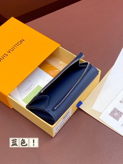 Louis Vuitton Slender Pilot