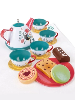 Набор посуды и еды в чемоданчике ВРЕМЯ ЧАЕПИТИЯ 16 предм.