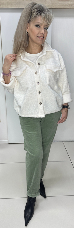 Белый буклированный итальянский жакет