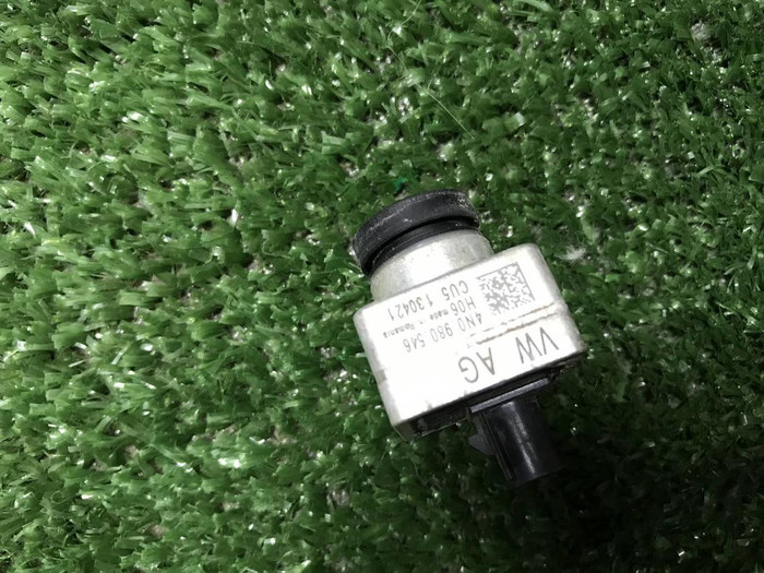 Камера обзорного вида передняя Audi A6 C8 18-н.в.