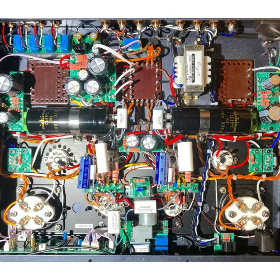 Cayin CS-300A Silver