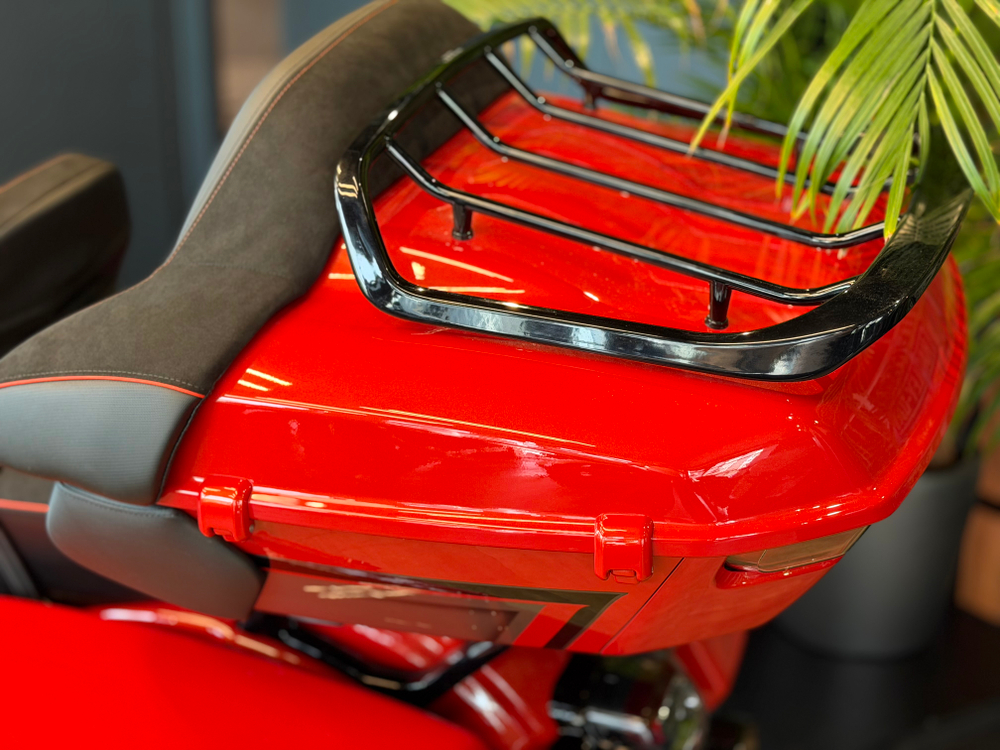 CVO Street Glide Limited "Citrus Heat CVO Tri-Tone" (2026)