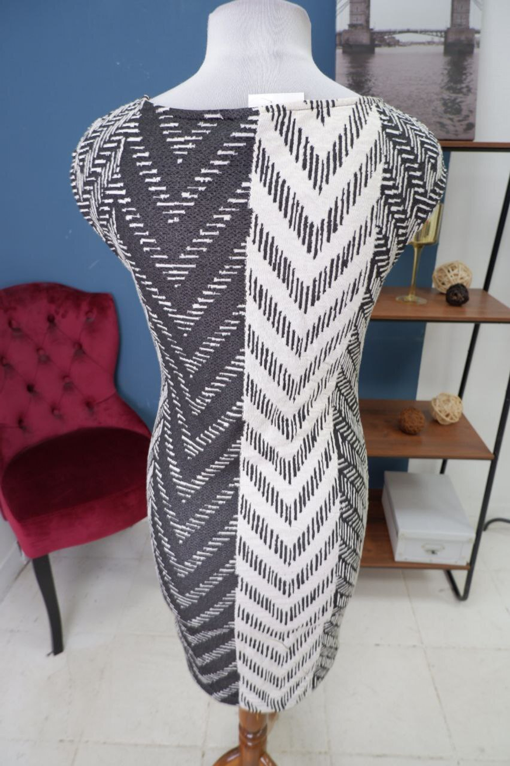 Платье Bodyflirt стильное 42/44 размер