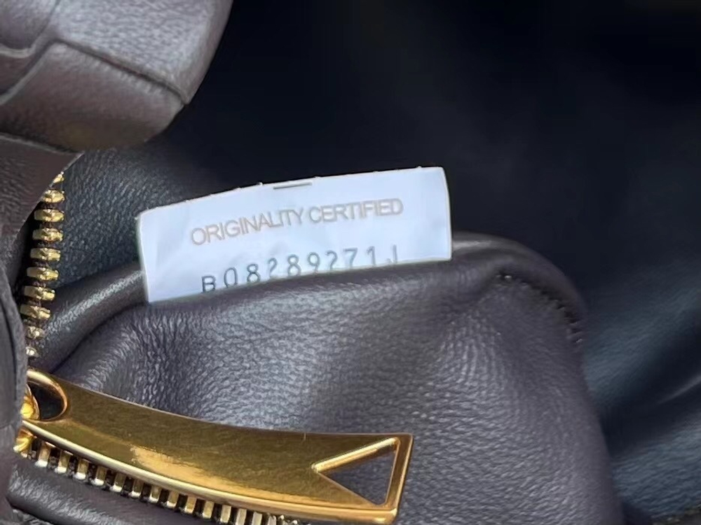 Bottega Veneta Mini Jodie 28 cm