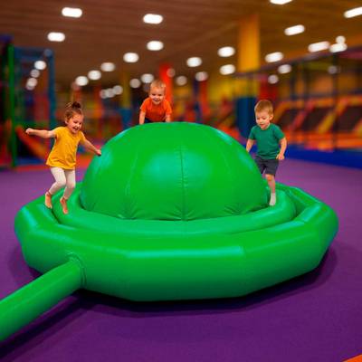 Надувное оборудование «Надувной живот» 3*3*1,2 м, зелёный