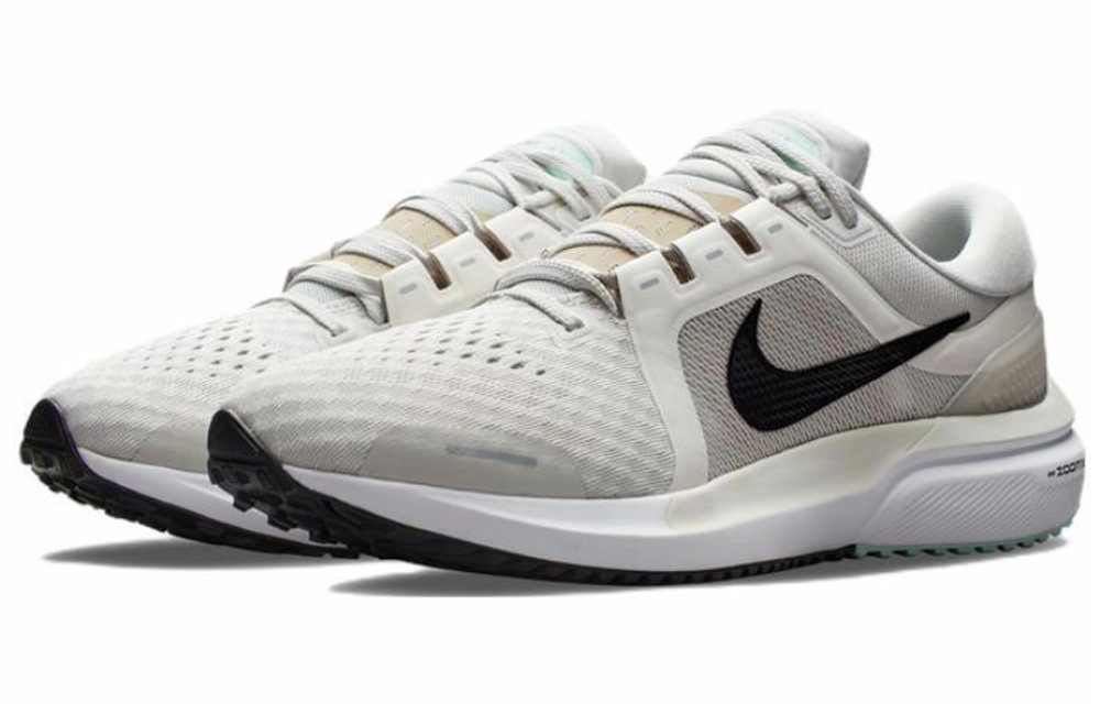Кроссовки Nike Air Zoom Vomero 16