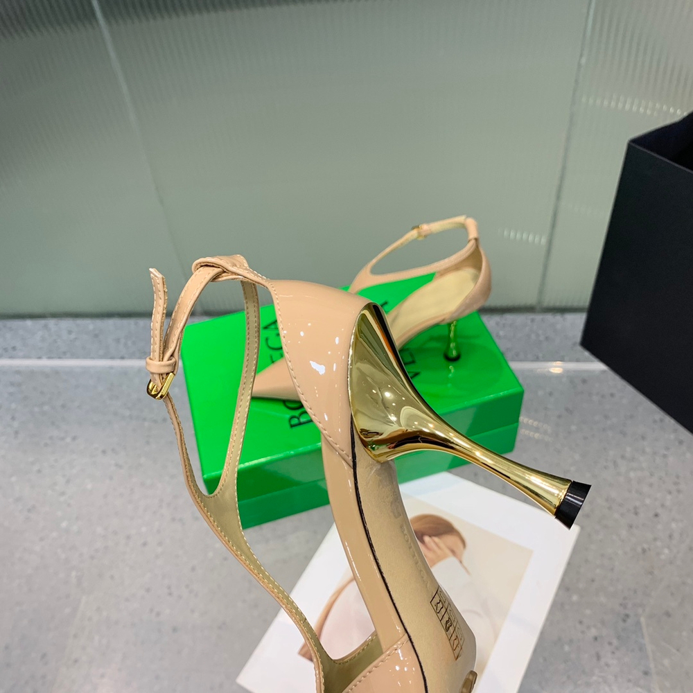 Bottega Veneta Rocket T-Bar Pump 9 cm