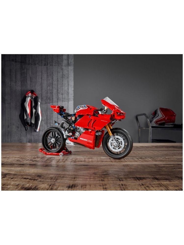 Конструктор LEGO Technic 42107 Ducati Panigale V4 R