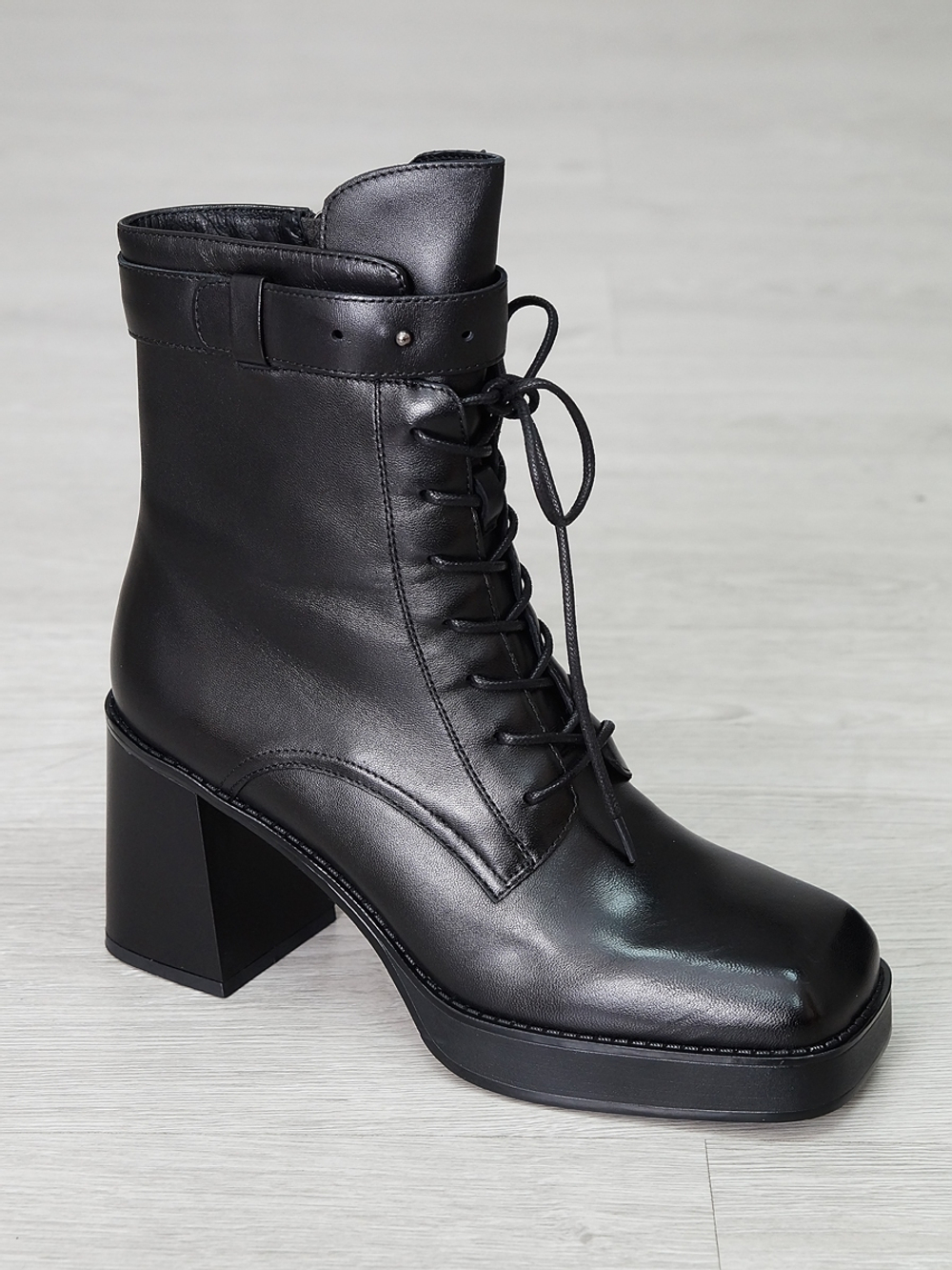 Ботинки женские демисезонные