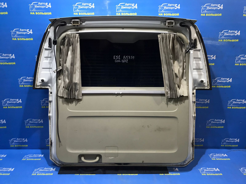 Дверь пятая NISSAN ELGRAND 2002-2004
