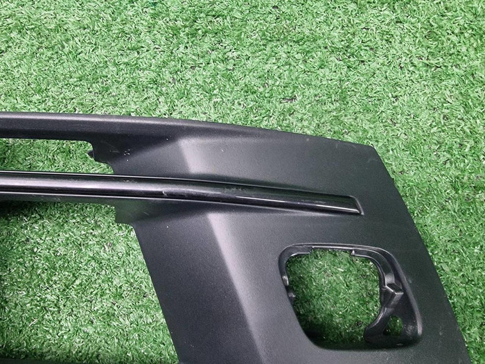 Накладка переднего бампера правая Audi Q7 2 15-19