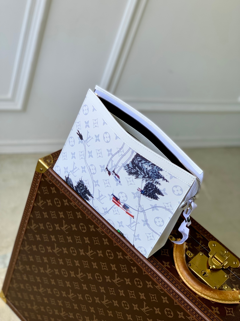 Louis Vuitton Pochette Voyage MM
