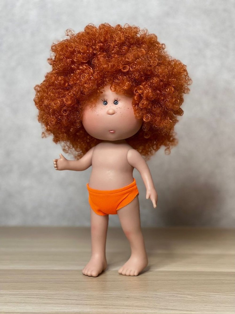 Кукла Nines виниловая 30см MIA в пакете (3421M)