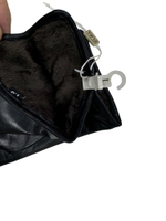 Перчатки.Женские.Материал верха: Кожаные люкс качества.Подклад: Плюш-флис.В упаковке 5 шт.