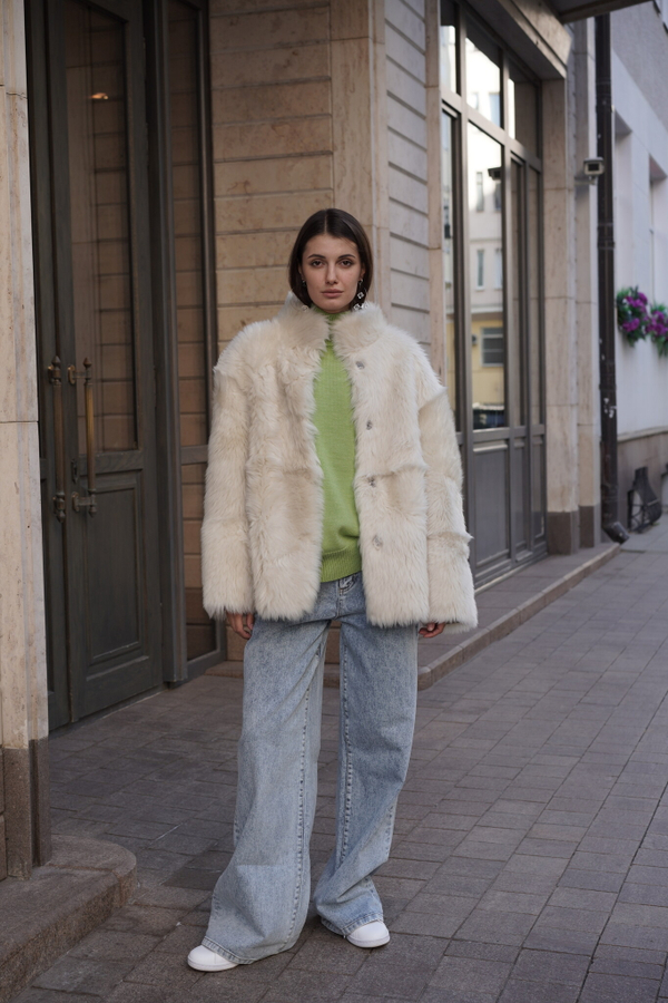 Свитер зеленое яблоко