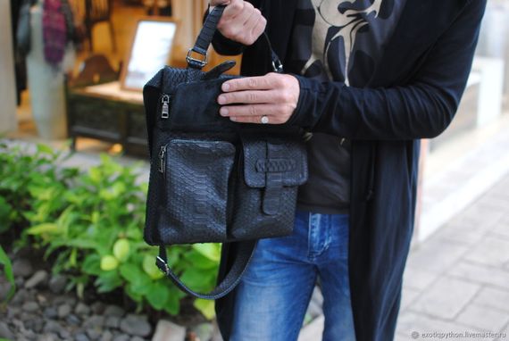 Стильная мужская сумка из кожи питона BG-410