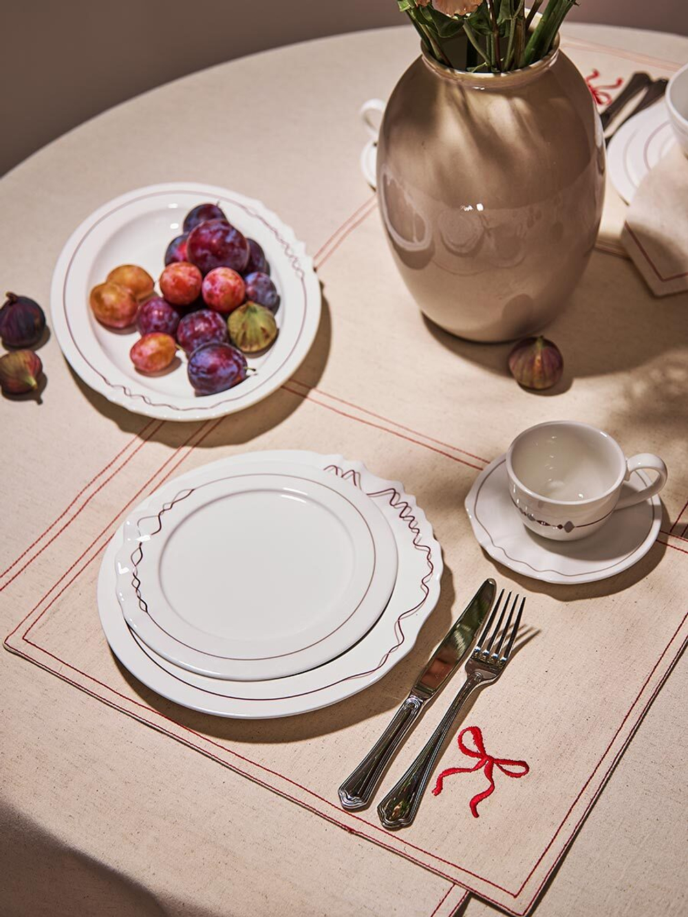 Салфетка под приборы fancy bows бежевого цвета из коллекции essential, 35х45 см