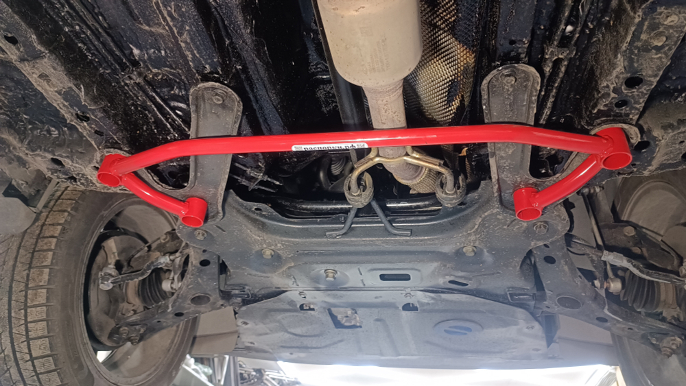 Распорка передняя нижняя Chery Tiggo 8 Pro, 8 Pro Max с передним приводом,Tiggo 7 Pro Max, Jaecco j7 (ПОД ЗАКАЗ)