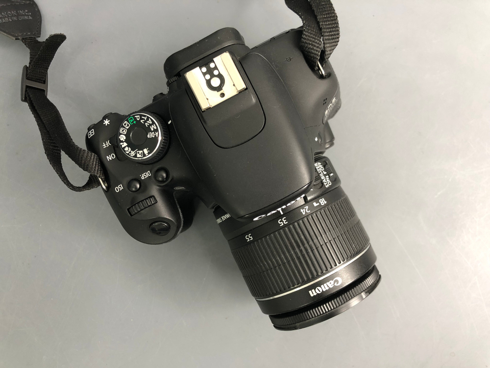 Canon 600D Kit 18-55mm IS II