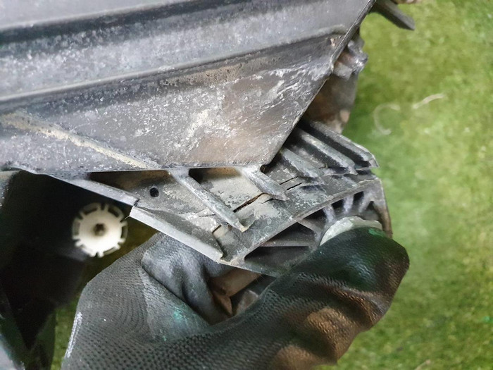 Битая Фара правая Mercedes GLC X253 (2015-2019) LED