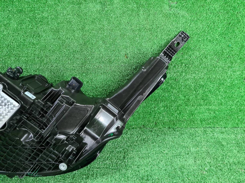 Фара правая Range Rover Vogue 5 L460 (2021-н.в.) LED