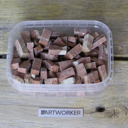 Колотый натуральный камень Rojo Alicantei, 350гр