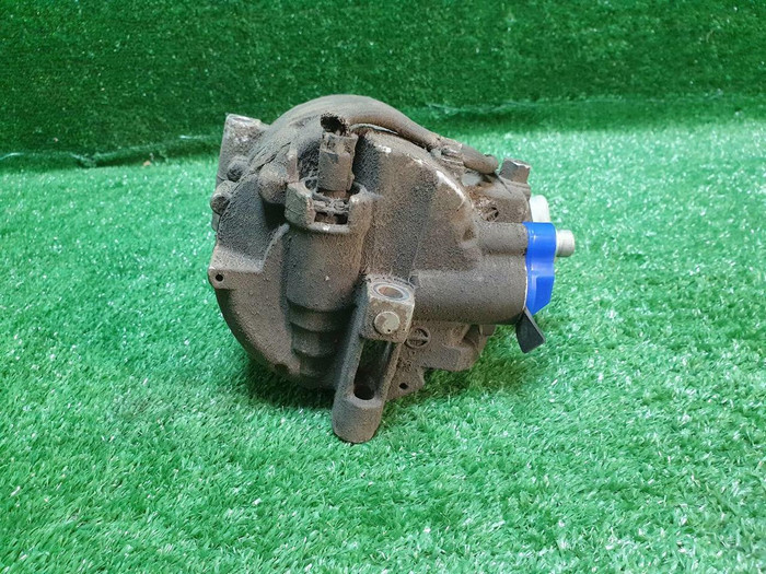 Компрессор кондиционера Mercedes C w203 (04-08)