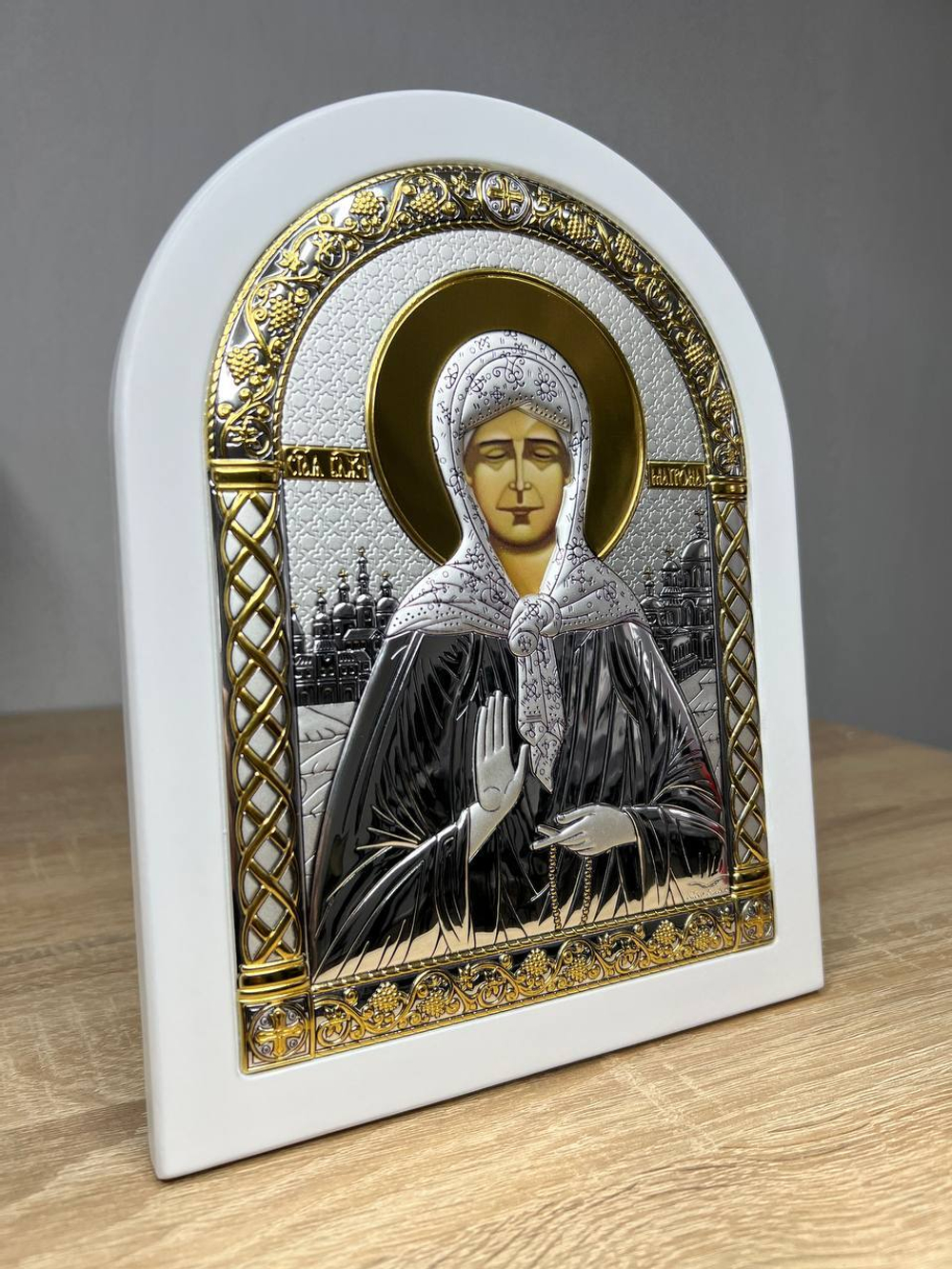 Матрона, икона арочная, белое дерево 175х225