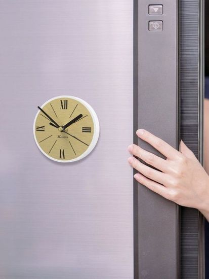 Часы-магнит "2 модель"