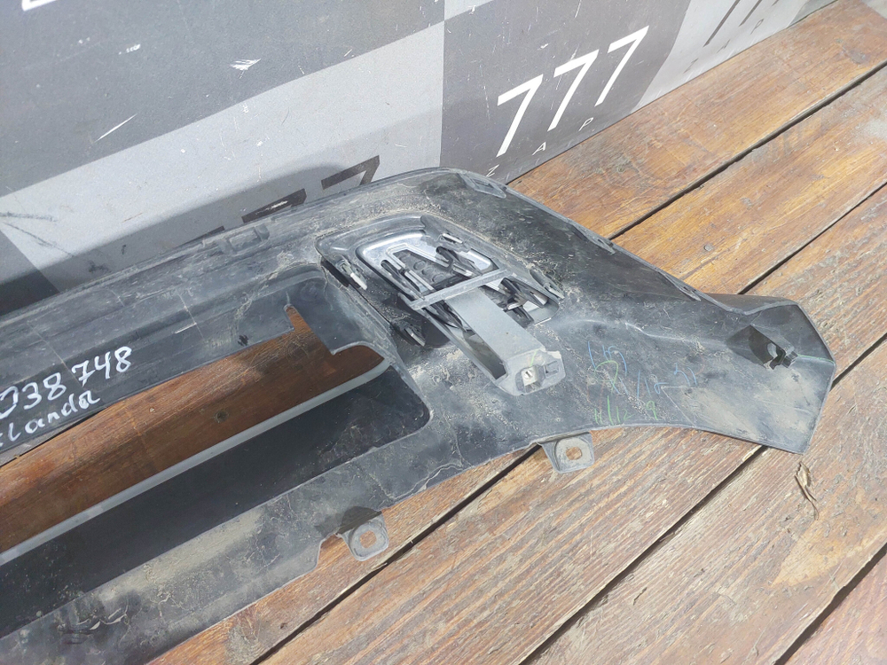 Накладка переднего бампера Mitsubishi Outlander 3 18-нв Б/У Оригинал 6405A269