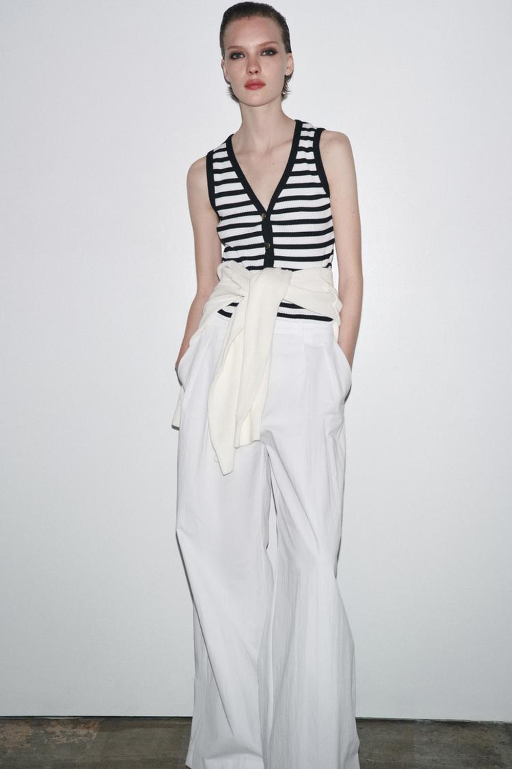 ZARA ЖИЛЕТ В ПОЛОСКУ С ПУГОВИЦАМИ, ПОЛОСКИ