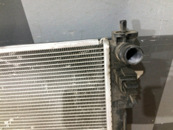 Радиатор двигателя (ДВС) основной Toyota RAV4 V (XA50) 18-нв Б/У Оригинал 1220500230