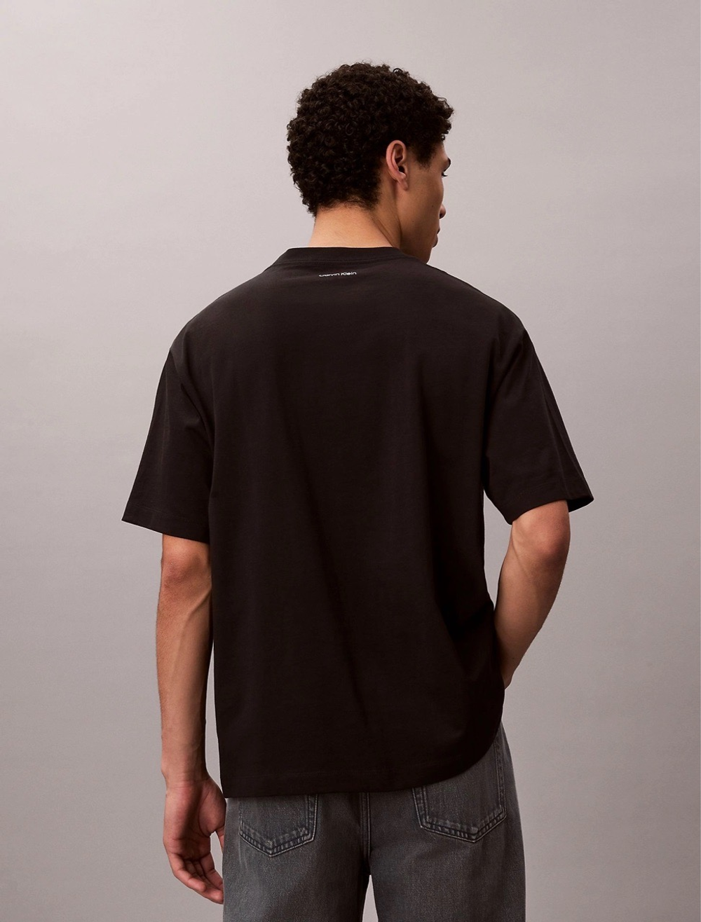 Футболка Calvin Klein Varsity Logo Graphic Relaxed T-Shirt Black