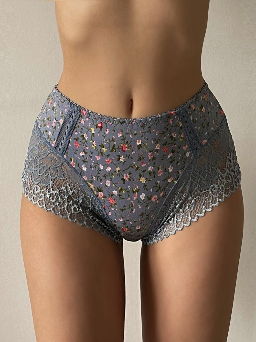 Трусы б/в,кружева,выс.посадка(46-52)9221