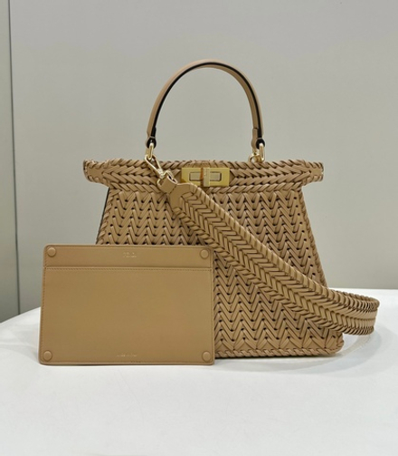 Fendi Peekaboo ISeeU Medium 33 cm