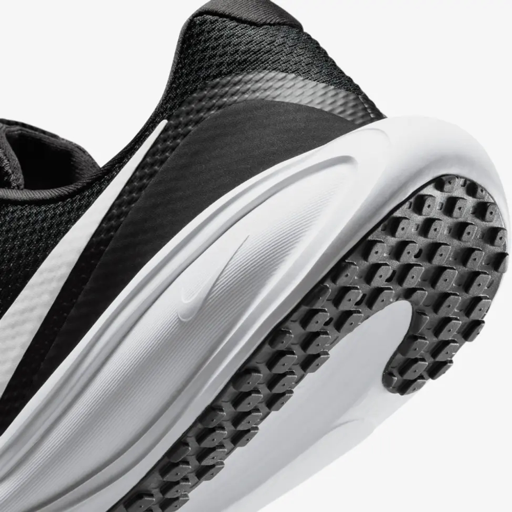 Кроссовки мужские NIKE REVOLUTION 8
