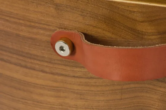 Полубарный стул Isla черная экокожа, черный металлический каркас