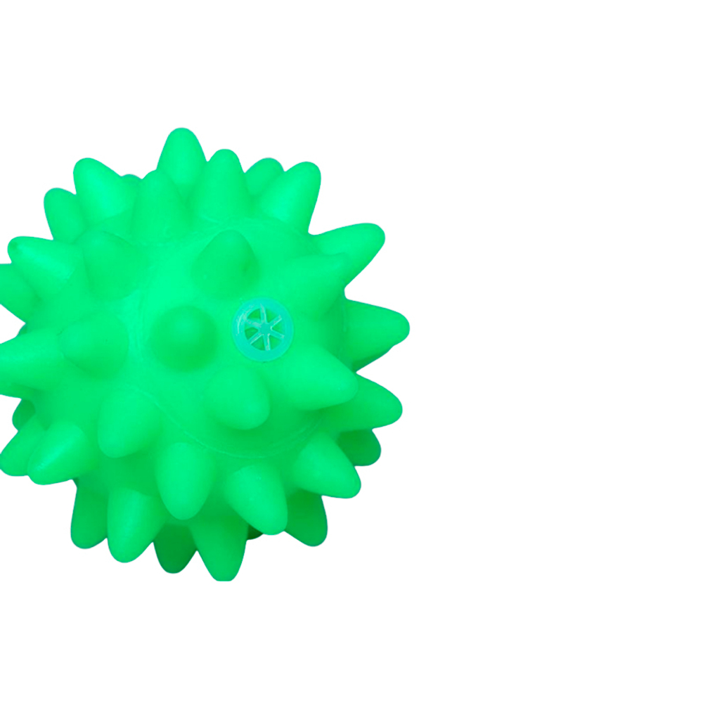 Игрушка пищащая для собак Пижон "Мяч с шипами", 6,5 см, зелёная